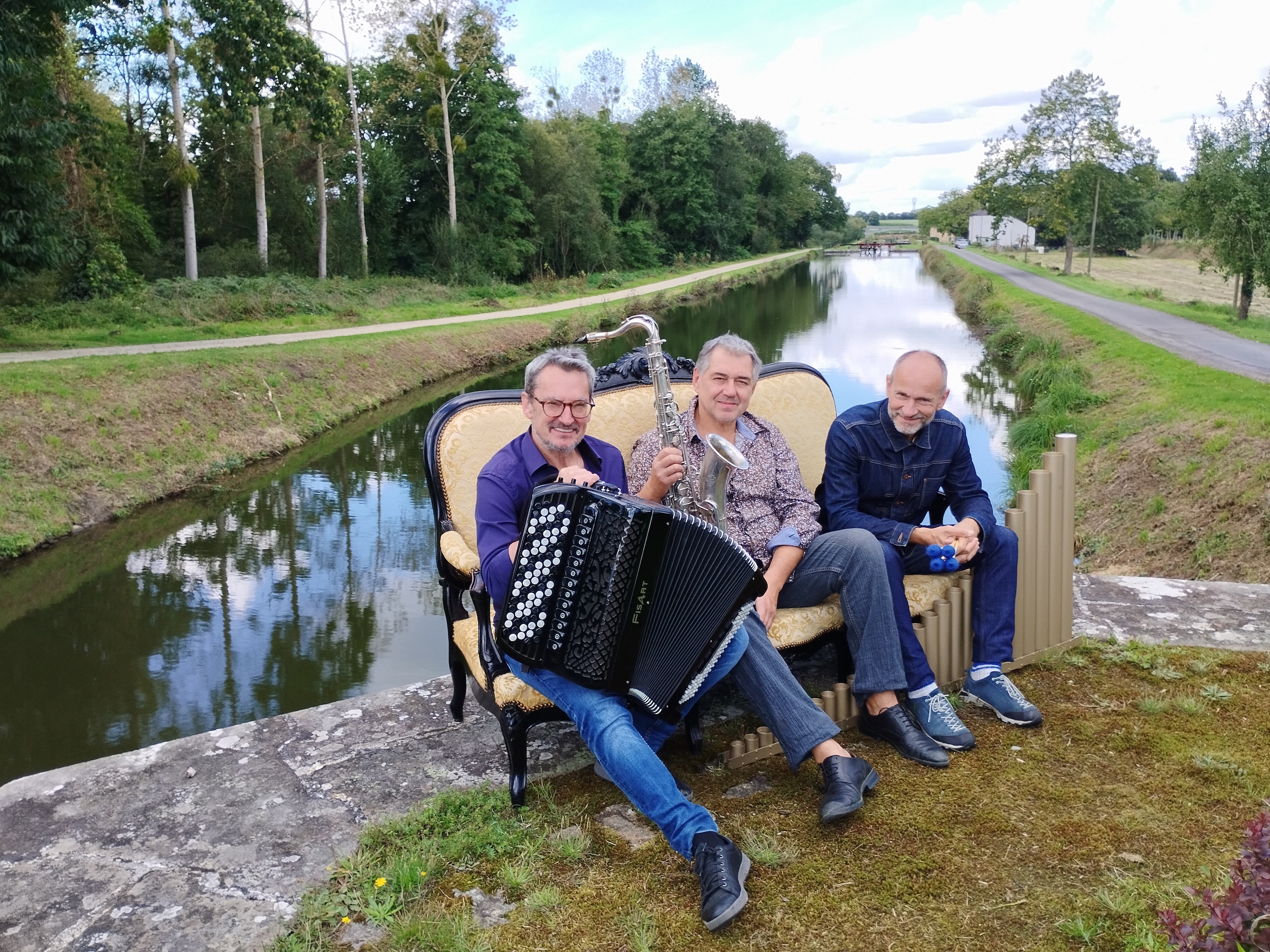 4 Photo TRIO Saint-James Ithursarry Patrois